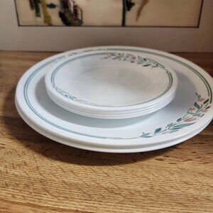 7- Corelle Rosemarie Plates Dinner & Bread Bundle